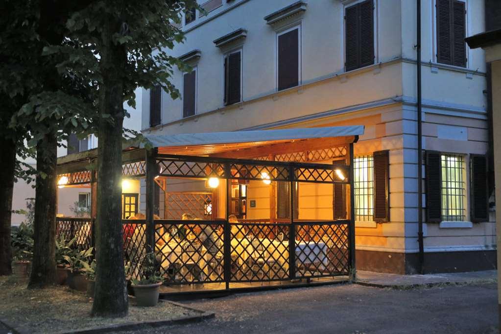 Hotel Le Ville Modena Restaurant foto